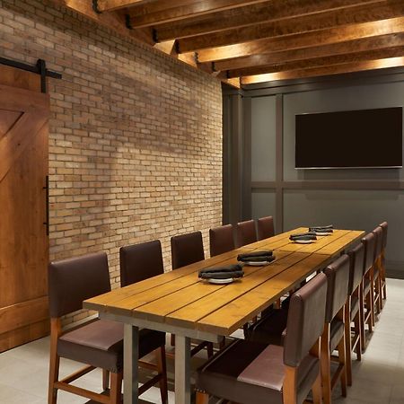 Four Points By Sheraton Windsor Downtown المظهر الخارجي الصورة
