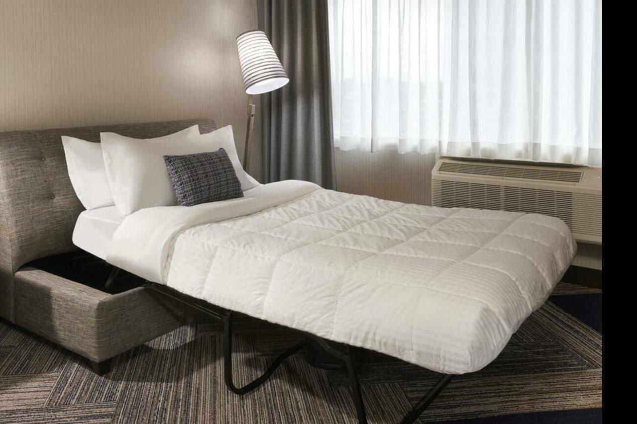 Four Points By Sheraton Windsor Downtown المظهر الخارجي الصورة