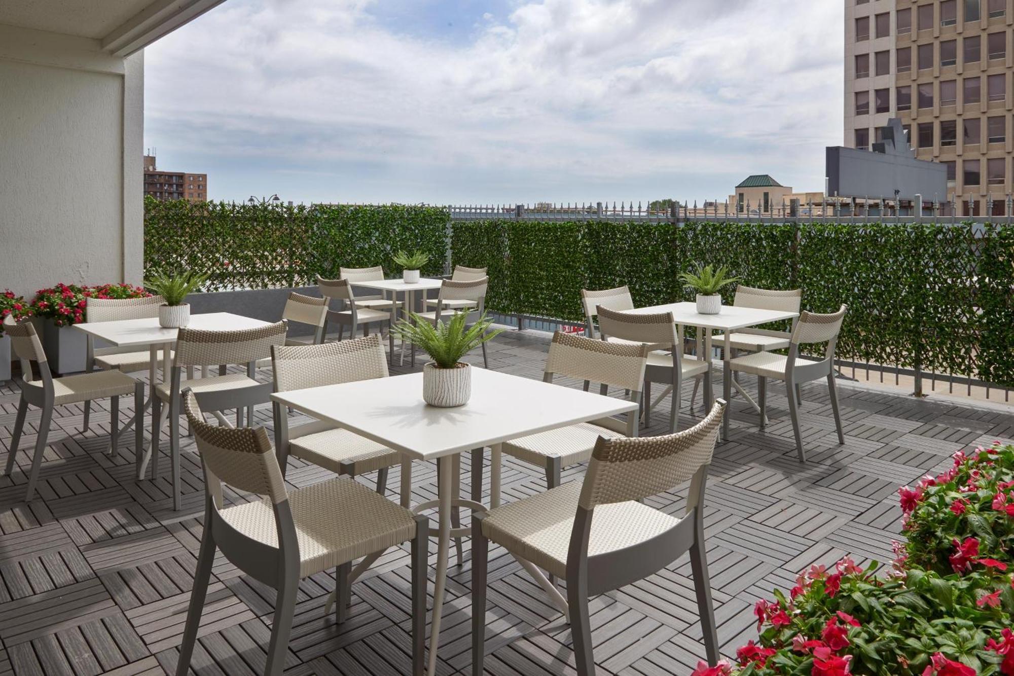 Four Points By Sheraton Windsor Downtown المظهر الخارجي الصورة